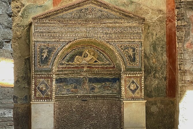 2.5-Hour Guided Tour of Pompeii with an Archaeologist - Group Size, Pace, and the Pompeii Heat