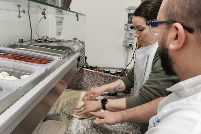 2-Hour Authentic Italian Pizza Making Class in Naples - Who should book this Naples pizza class?