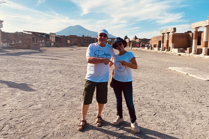 2 Hours Pompeii Group Tour with Archaeologist Guide and Skip the Line - A fast but meaningful introduction to Pompeii