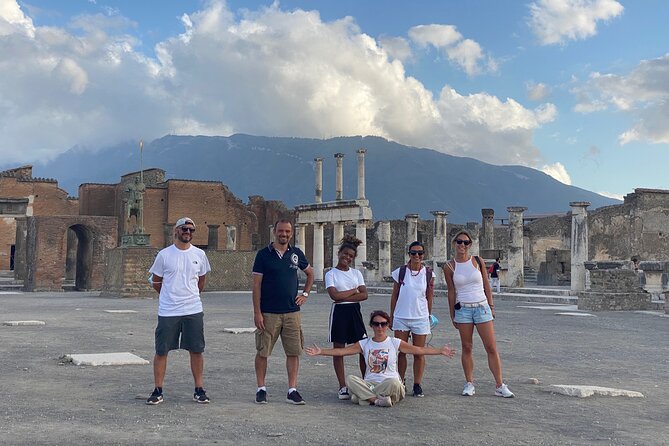 2 Hours Pompeii Group Tour with Archaeologist Guide and Skip the Line - The lupanar and a candid look at Roman society