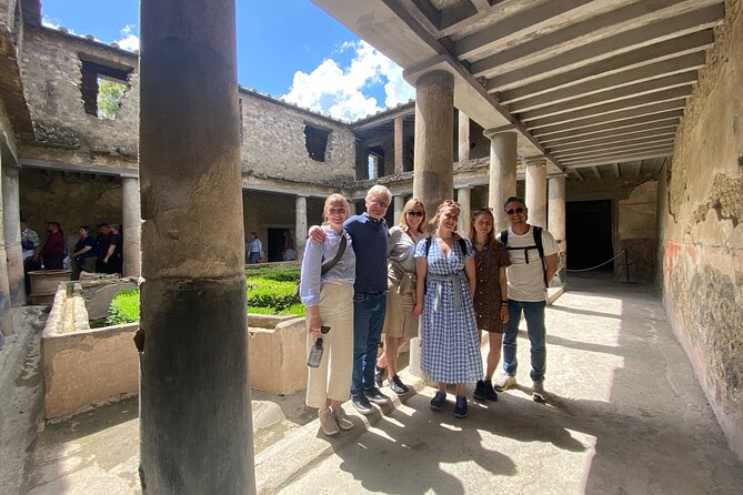 2 Hours Pompeii Group Tour with Archaeologist Guide and Skip the Line - Markets, Apollo, and the final pieces of the city