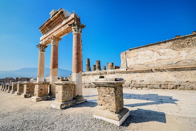 2 hours Pompeii Tour with Local Historian - Ticket Included - Meeting at Fortuna Village Pompei