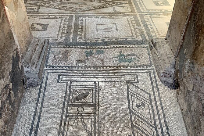 2 Hours Private Tour of Pompeii for Journey Through Time - The Stabian Baths and a Roman bathing routine