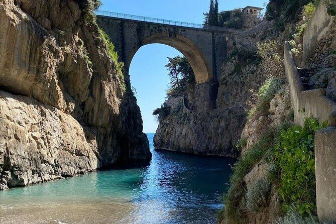 24/7 Private Intercity Transfers from Naples Airport/Station/Port - Who should book this transfer