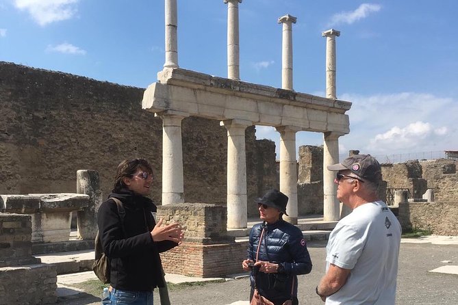3-Hours Private Walking Tour in Pompeii with an Archaeologist - Starting at Piazza Esedra, 10/13