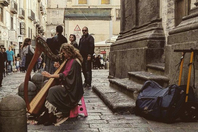 360 ° Naples. THE historic center of the city - Gesù Nuovo: a dramatic opening in Piazza del Gesù
