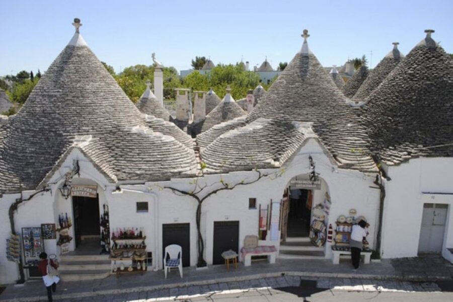Alberobello: Full–Day Private Trulli Historical Tour - Two hours among the Alberobello trulli