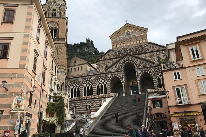 Amalfi Coast and Pompeii day tour - Timing, pickup, and practical details