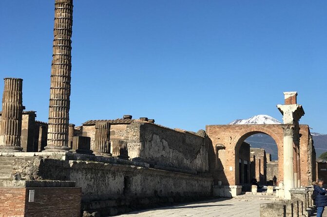 Amalfi Coast and Pompeii day tour - Positano in one hour