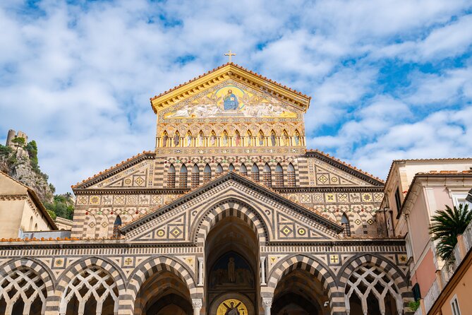 Amalfi Coast Sightseeing Bus Tour from Pompeii - Ravello offers 30 minutes above the coast