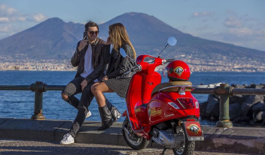 Amazing audioguided Vespa Tour of Naples - with driver - Starting in the city center