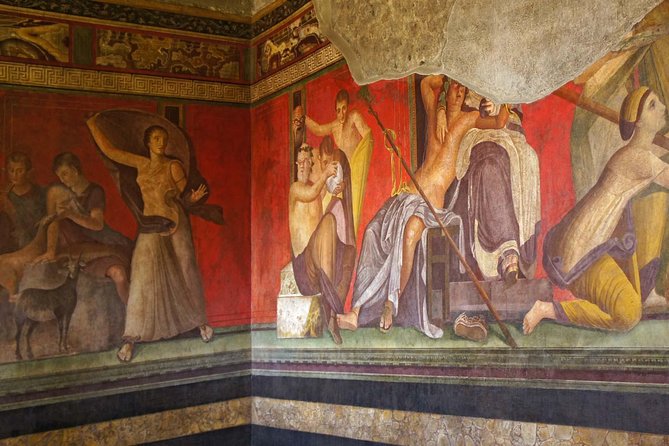 Ancient Pompeii Private Tour: Skip the Line & Kid-Friendly Option - The Forum Baths and Roman bathing culture