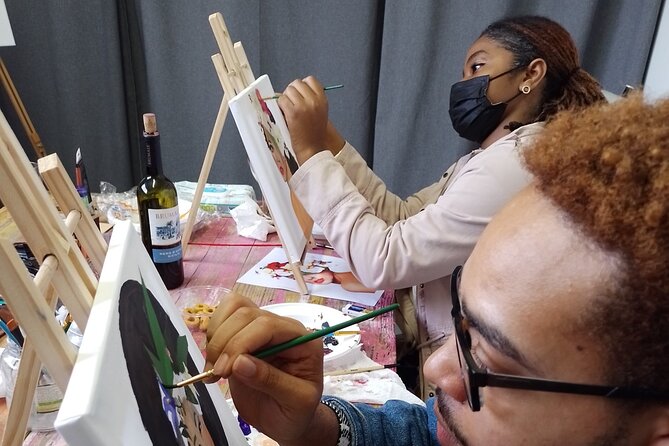 Art worshop with aperitif in Naples - What happens during the two-and-a-half-hour session