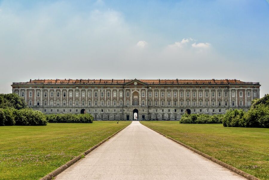 Campania: Royal Palace of Caserta Guided Private Tour - Meeting Your Guide Under the Flags