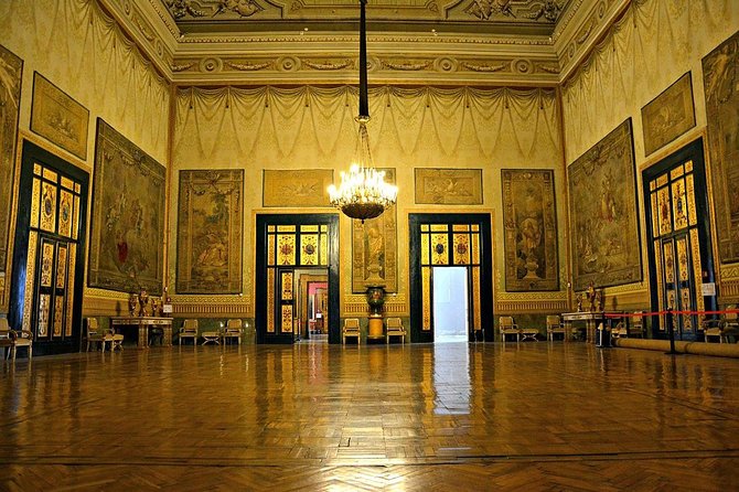 Capodimonte Museum in Naples - The park adds value to the museum ticket
