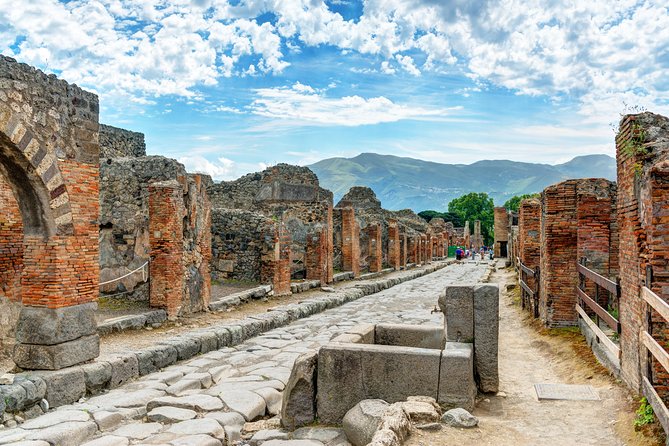 Capri, Blue Grotto, Sorrento & Pompeii Private Tour - Crossing Capri on the Mamma Mia Road
