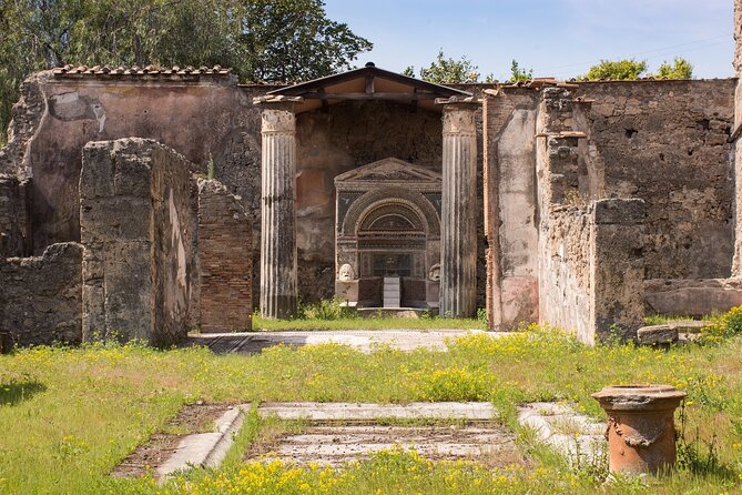 Capri, Blue Grotto, Sorrento & Pompeii Private Tour - Starting at Naples port at 7:30 am