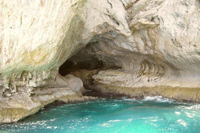Capri by Boat: Private Tour of the Blue Grotto and Faraglioni - The White Grotto and its pale stone