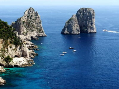 Capri on your own: day trip with typical lunch from Naples
