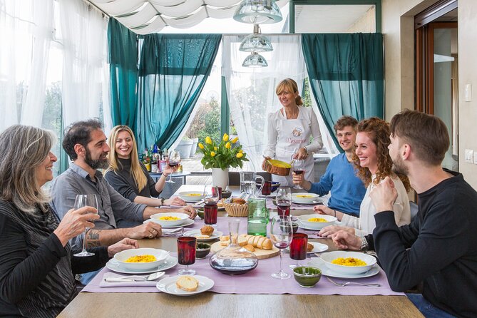 Cesarine: Dining & Cooking Demo at Local's Home in Naples - Key points to know before booking