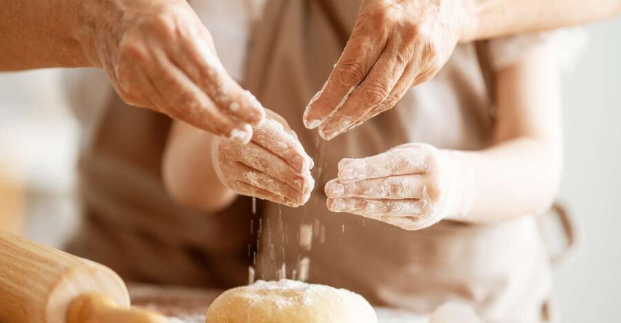 Cooking Lesson: Neapolitan pasta homemade - Making pasta the Neapolitan way