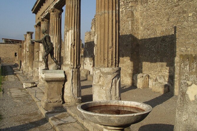 Day Trip to Capri, Blue Grotto, Sorrento & Pompeii Entry Tickets - Sorrento, lemons, and a useful lunch stop