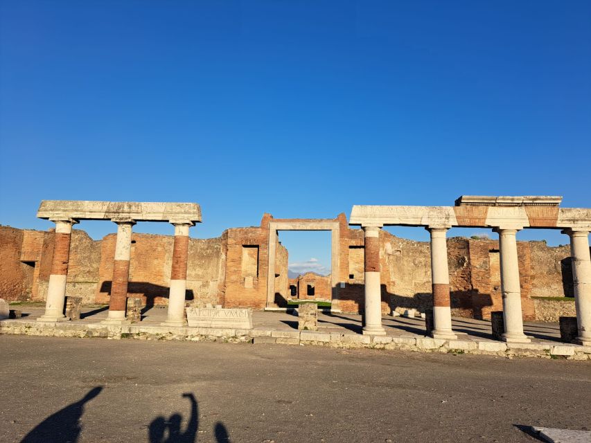Day Trip to Pompeii & Vesuvius from Naples - Two hours inside Pompeii with an archaeologist