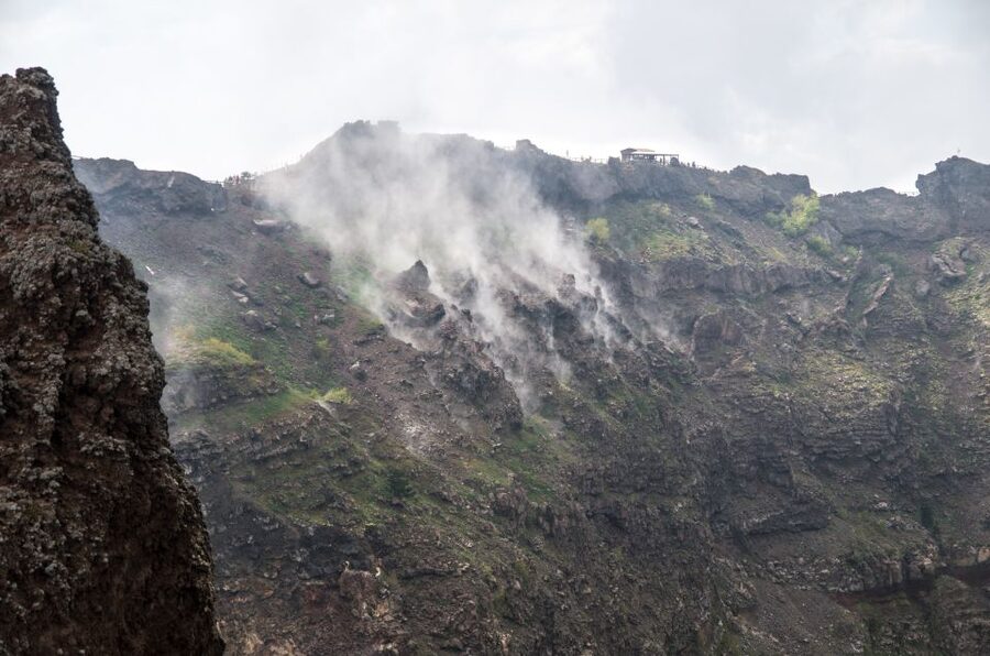 Discover Mt. Vesuvius: Private 3-Hour Tour from Pompeii - From Pompeii’s Villa dei Misteri stop to the volcano