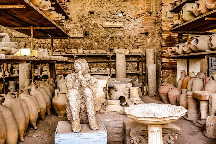 Discover Mt. Vesuvius: Private 3-Hour Tour from Pompeii - The Gulf of Naples from above