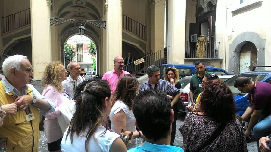 Discover the Rione Sanità with Insolitaguida - Poppella and the original snowflake pastry