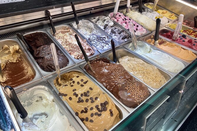 Evening Flavors of Naples: Private Food Tour and Wine Tasting - Meeting the old city at Piazza Dante