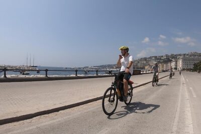 Exciting e-bike(pedal assisted)ride in the heart of Naples
