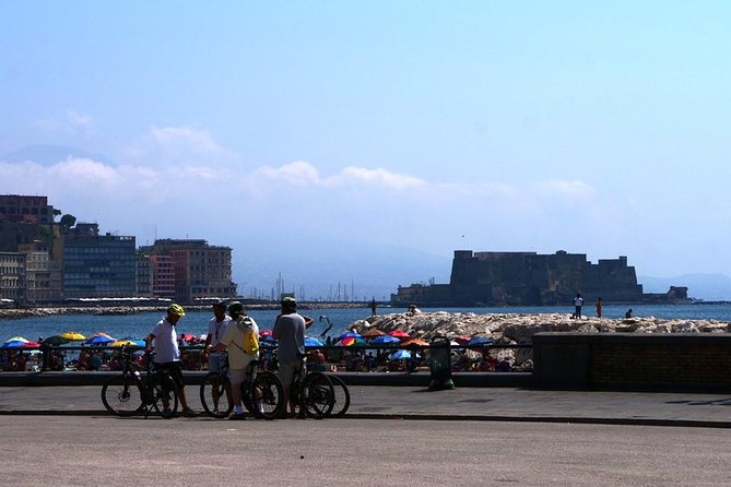 Exciting e-bike(pedal assisted)ride in the heart of Naples - Guides, pickup, and group size