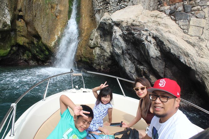 Exclusive boat tour in Amalfi Coast - One hour in Positano