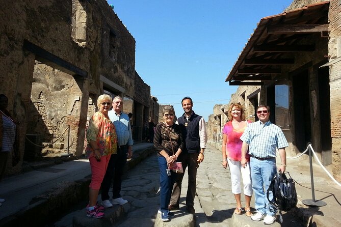 Exclusive Pompeii with Wine and Lunch on Vesuvius-Skip-the-line - The Forum, Basilica, and Temple of Apollo