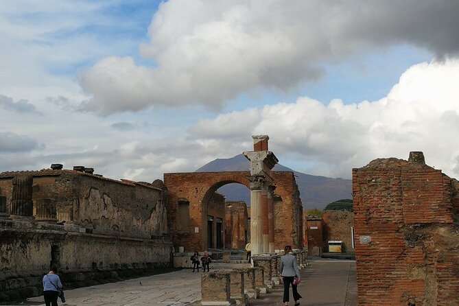 Explore Pompeii: 2-Hour Guided Walking Tour with Included Ticket - Who Gets the Best Value From This Tour