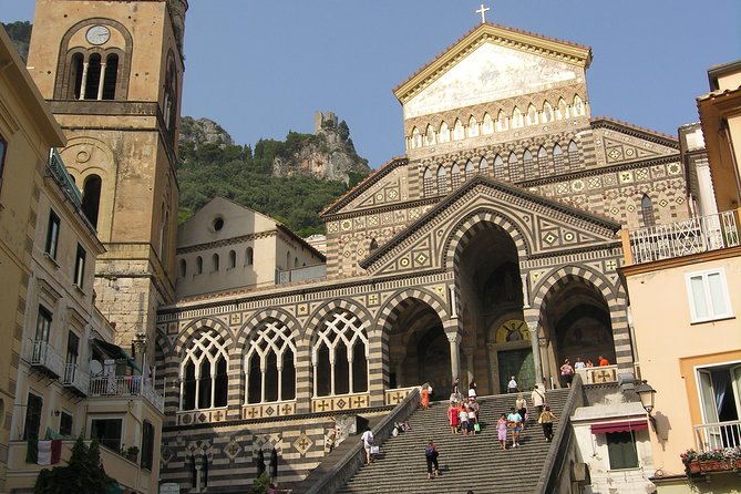 Explore Pompeii & Amalfi in One Day from Naples with Free Time - Two famous places, one tightly packed day