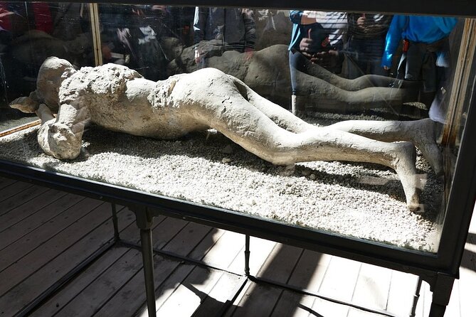 Explore Pompeii Half Day Highlights Tour with Pickup from Naples - Thermal baths and the daily life of Pompeii