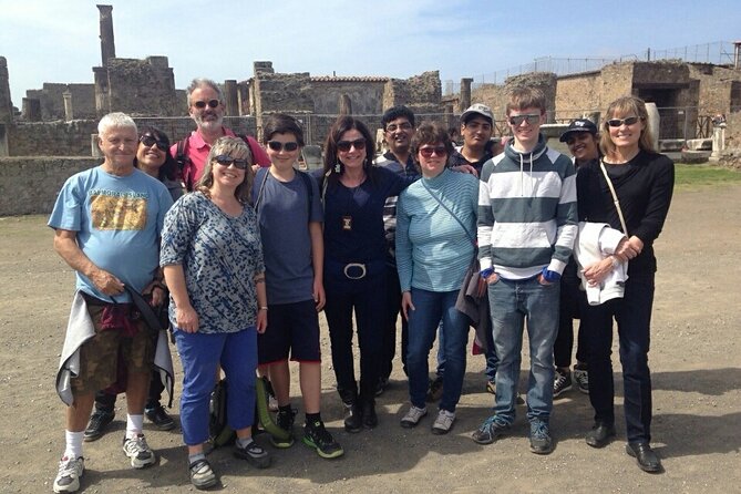 Explore Pompeii Half Day Highlights Tour with Pickup from Naples - Casa dei Vettii and Pompeii’s painted interiors
