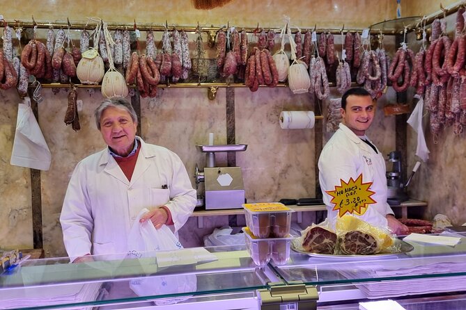 Food Tour of Naples with Davide - Piazza del Gesù Nuovo, churches, and cooking ragù