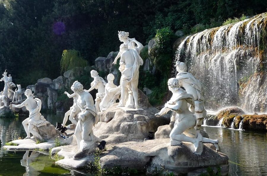 From Naples: All-inclusive tour to the Royal Palace of Caserta with expert guide - Entering the Royal Palace with a reserved ticket