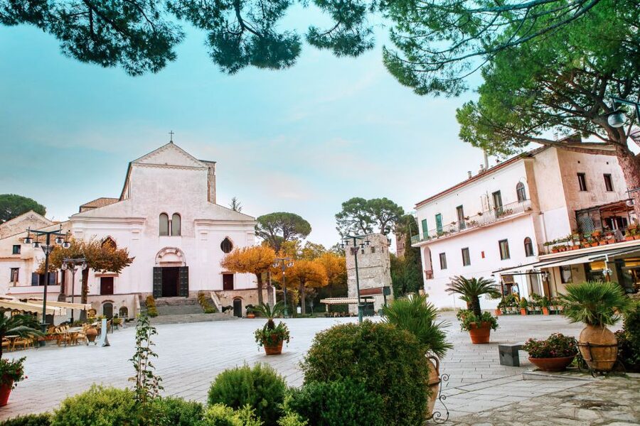 From Naples: Amalfi Coast Day Trip with Driver - The eight-hour schedule and its limits