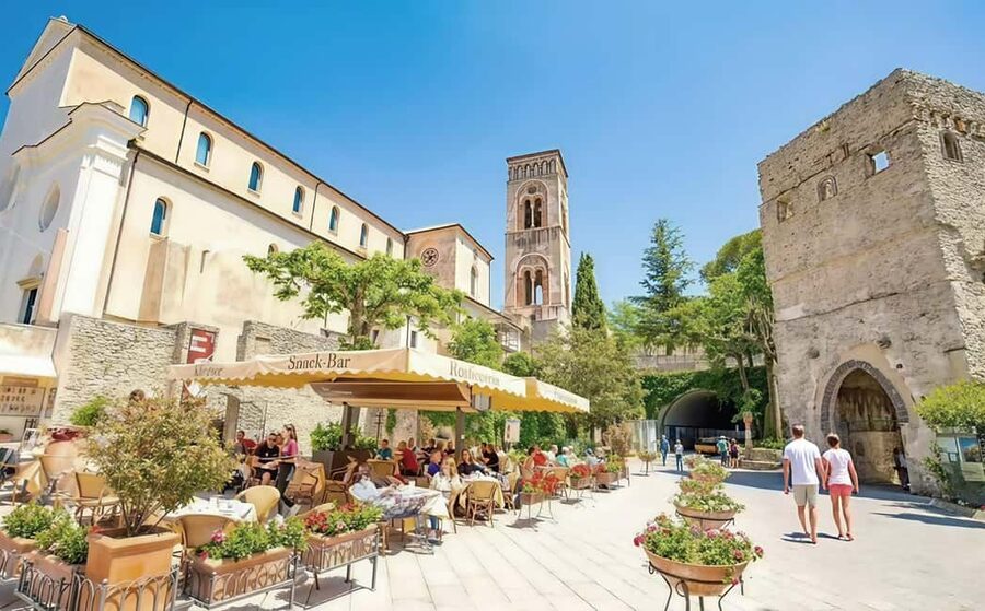 From Naples: Amalfi Coast Full-Day Trip - Who should book this day trip?