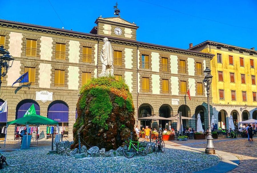 From Naples: bus city tour small group - Key points to know before booking