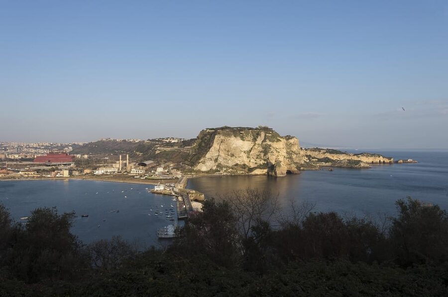 From Naples: bus city tour small group - What this short Naples tour really offers