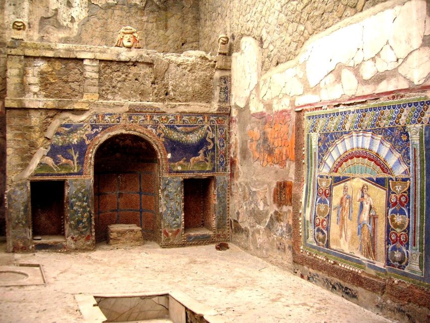 From Naples: Day Trip to Herculaneum with skip the line - Why Herculaneum rewards a self-guided visit