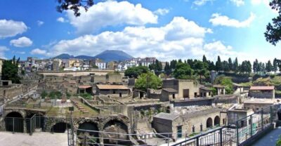 Day Trip to Herculaneum with skip the line