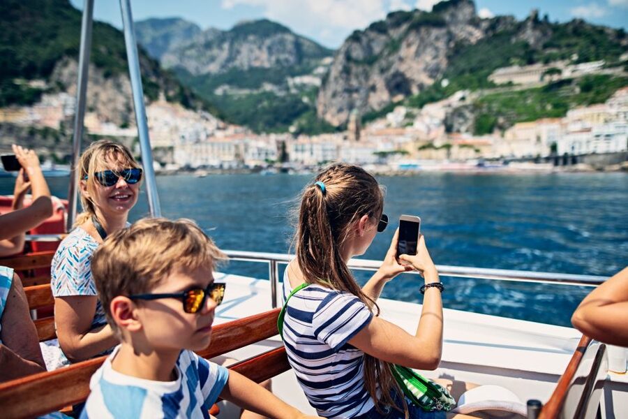From Naples: Ferry to Amalfi and Positano - Choosing between the 8:35 and 10:00 departures