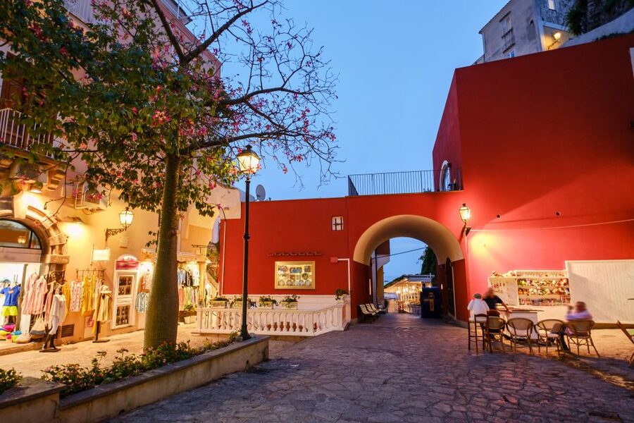 From Naples: Ferry to Sorrento and Capri - Capri needs a plan before you arrive