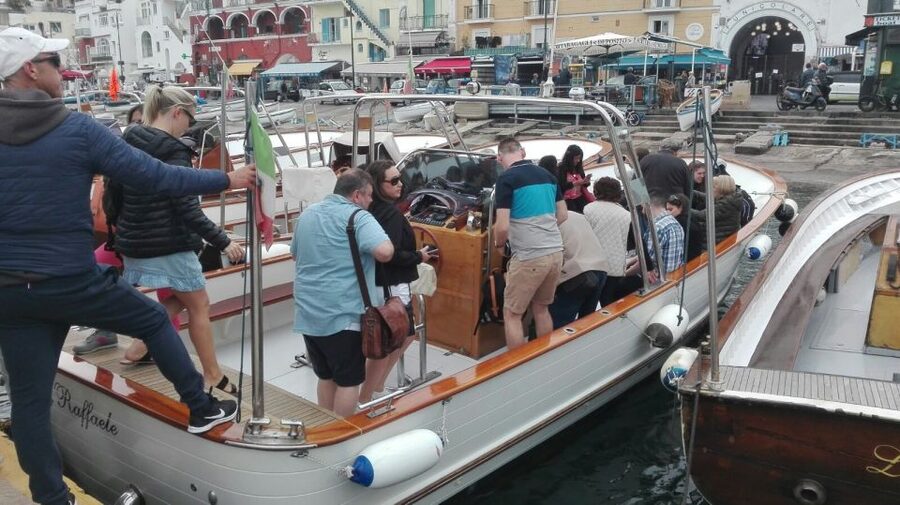 From Naples: Full-Day Capri Island and Blue Grotto Tour - What the island boat adds